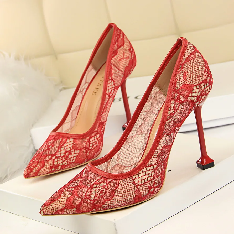 New Arrival Sexy Cut-Outs Lace Pointed Toe High Heels Shoes Women's Fashion Shallow Women Pumps Show Thin Party Shoes Size 34-40