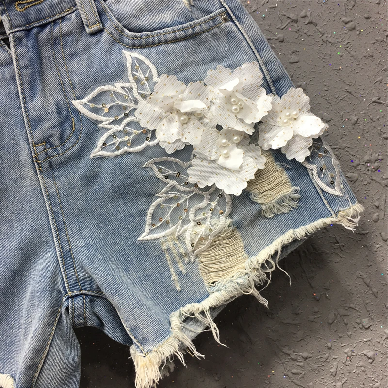 

New short knickers female summer nail bead sequins stereoscopic flower show thin fashion burrs hot