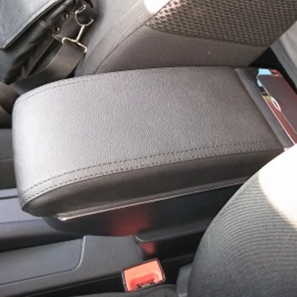 Для Fabia Roomster подлокотник коробка центральный магазин содержание коробка для хранения с подстаканником пепельница USB интерфейс продукты