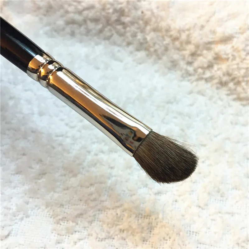 J239 Anlged хайлайтер B5510 Smudge K005 тени для век B533 прецизионная кисть для растушевки-аппликатор для макияжа, кисти-блендеры - Handle Color: J239 Angled Shadow