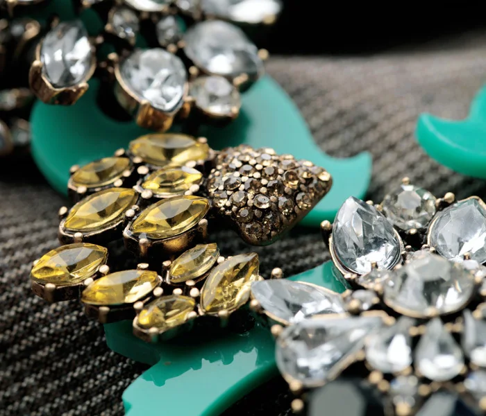 Массивная цена новый стиль массивное ожерелье с подвеской из полимерного стекла