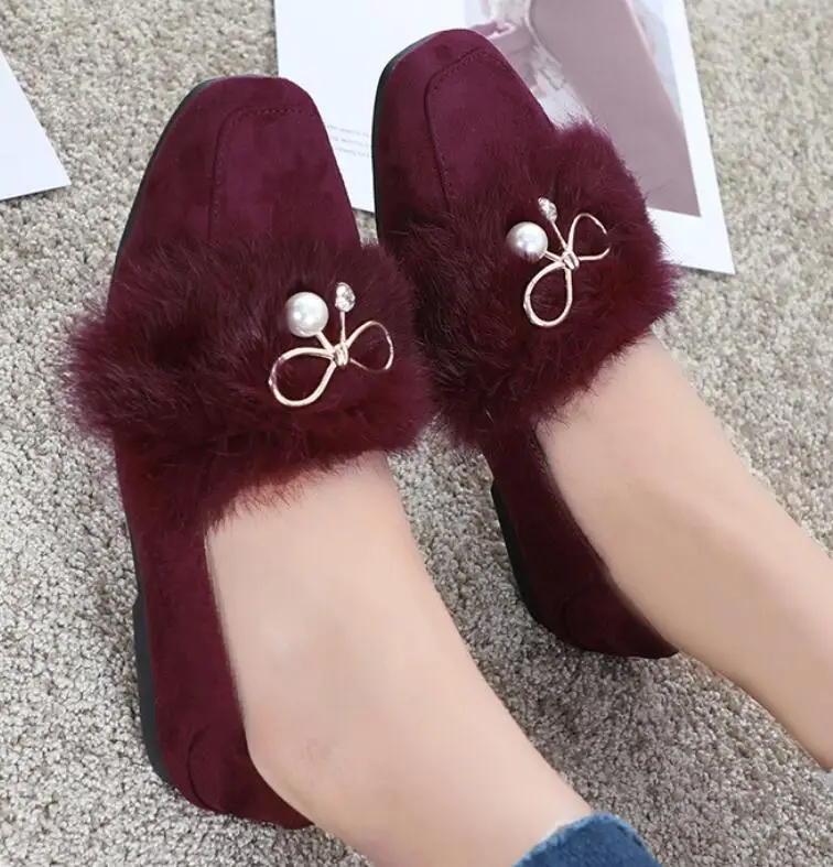 red with plush Металлический кулон галстук-бабочка; плюшевая зимняя обувь; женские дизайнерские балетки с украшением из жемчуга и кроличьего меха; мокасины из флока с квадратным носком; 13 - Цвет: red with plush