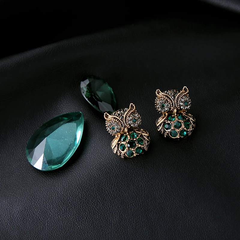 Wholesale Women Green Owl Earring New Fashion Cute Rhinestone Stud Earrings Vintage Accessories