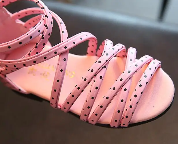 2019 summer new wave point children's shoes Korean girls kids sandals hollow knitted flowers Roman fashion princess | Детская одежда