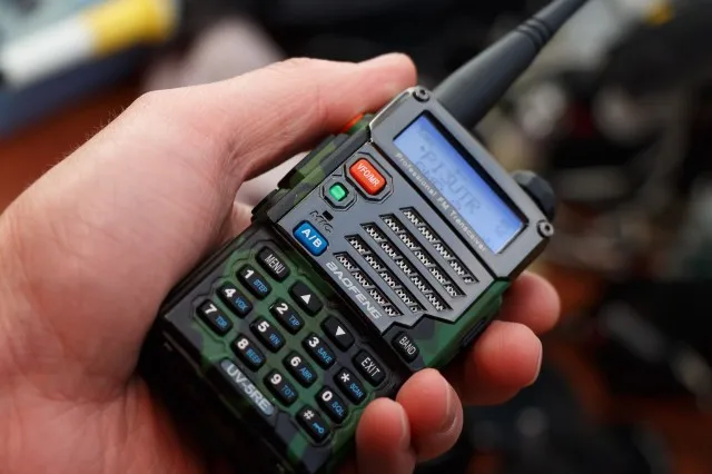 2 шт. Baofeng uv-5re рация двухстороннее радио Vhf двухдиапазонное радио FM VOX cb радио коммуникатор для UV-5R UV-5RA обновления uv5re