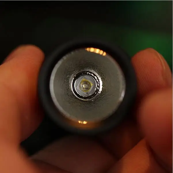 Светодиодный фонарик Convoy S2 + черный УФ фонарь 365 нм nichia 365UV side OP reflector