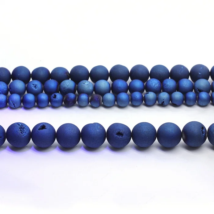 Бисер из натурального корнелиана голубой в этническом стиле сделай сам