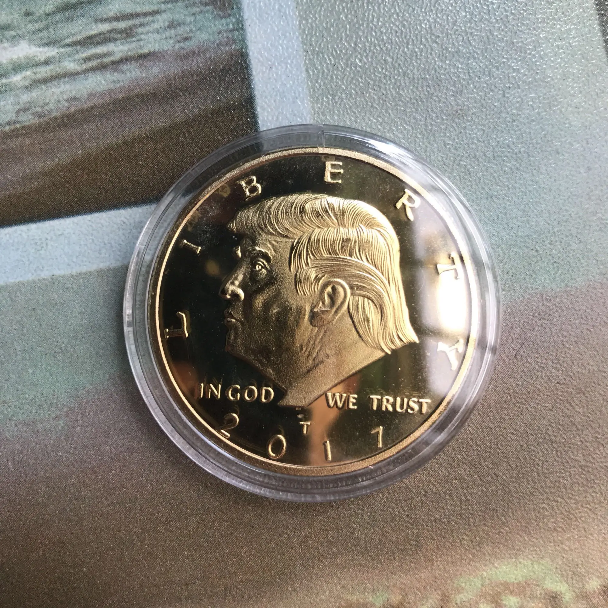 Silver-plated Gold Plated Trump 2017 Commemorative Coin Trumps American Collection Coins | Дом и сад