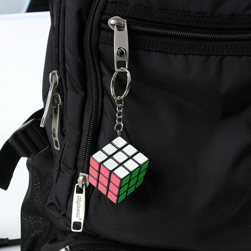 50 шт./лот мини 3x3x3 волшебный кубик брелок Подвеска скорость Твист головоломки Развивающие обучающие игрушки для детей 3 см