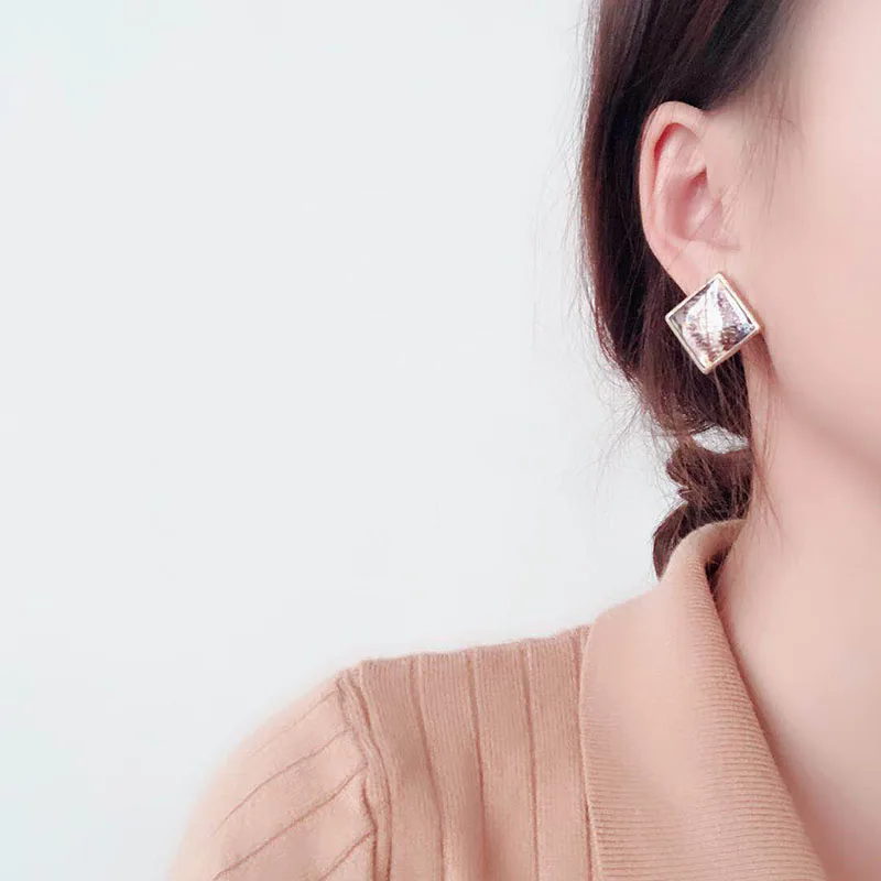 ENZE new ladies jewelry Synthetic Color Shell Square Round Asymmetric Stud Earrings for Women Fashion Party Accessories | Украшения и