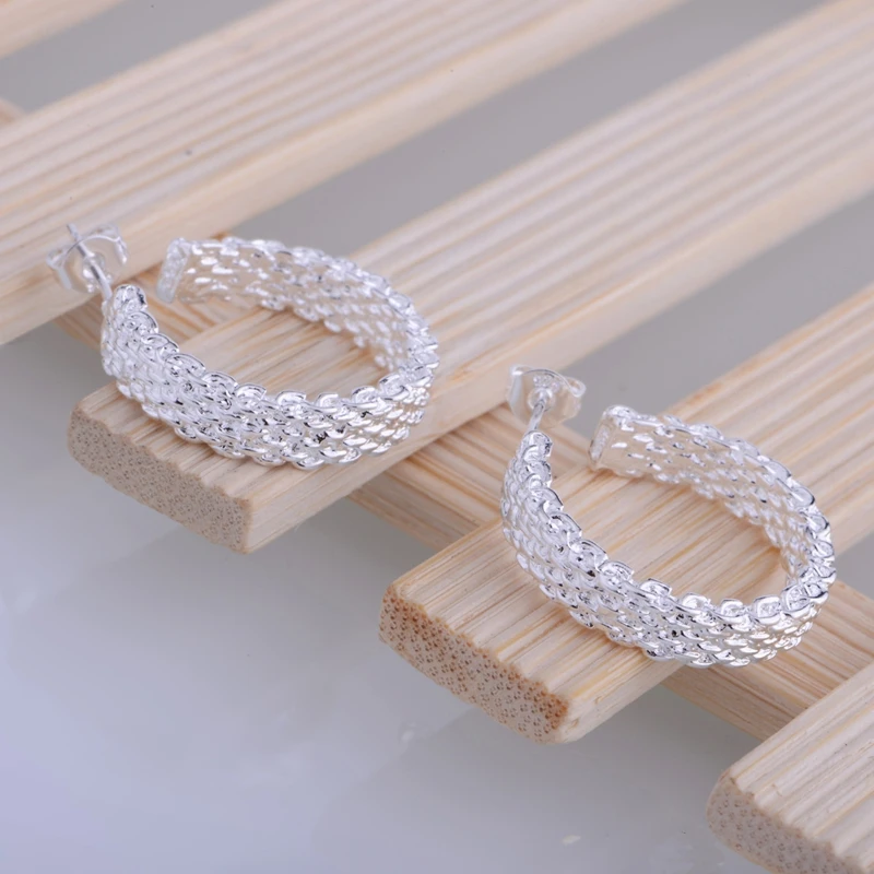 

Silver Plated earrings , Silver Plated fashion jewelry , shiny light graceful /cerakvya dvzamnga LQ-E082