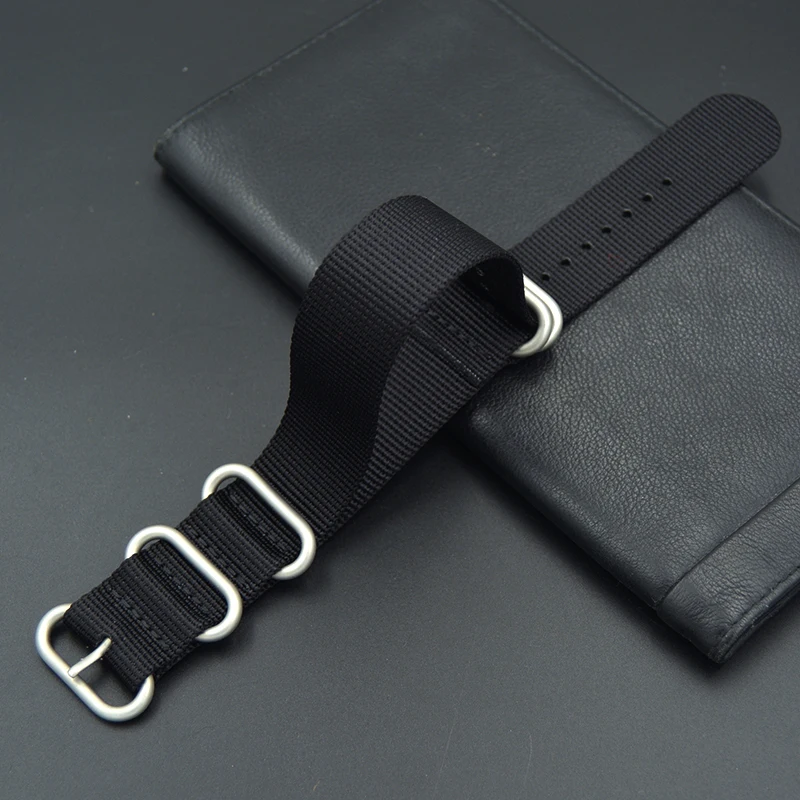 Ремешок для часов мужской высококачественный черный с пряжкой нейлоновый