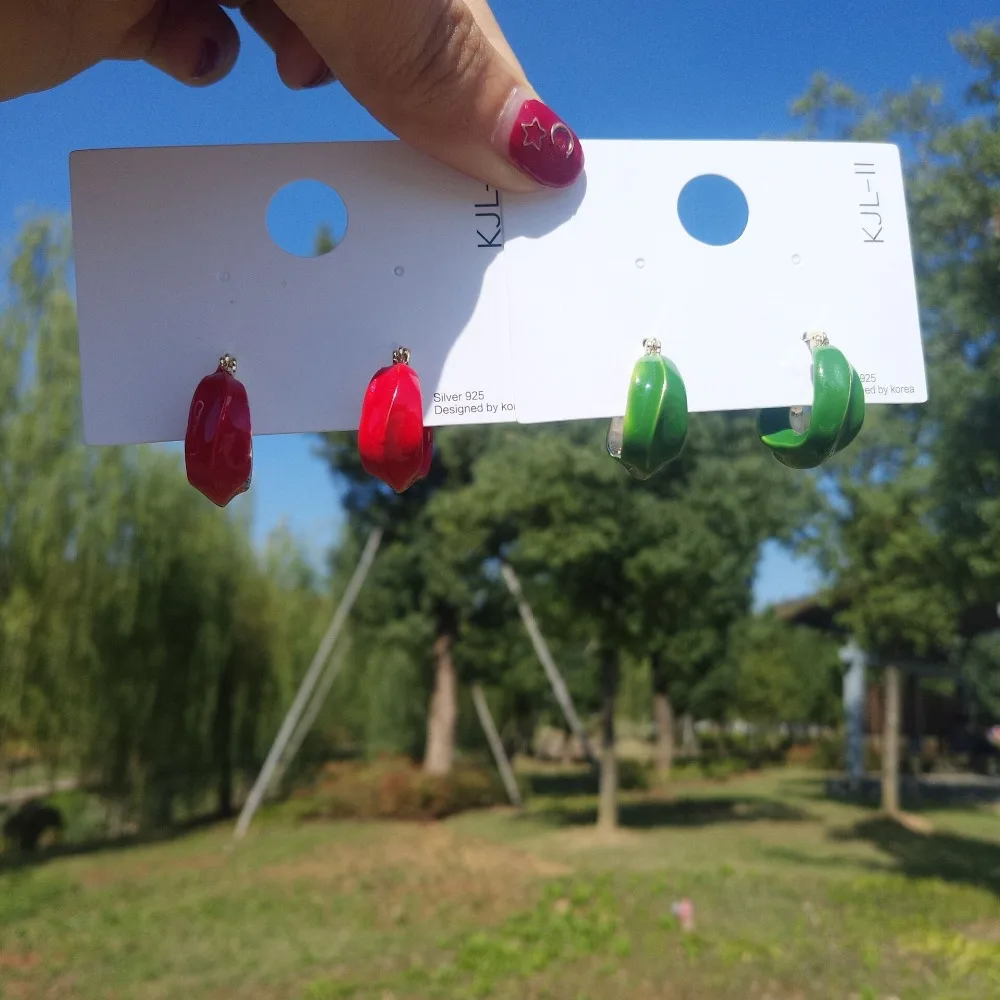 HUANZHI новые маленькие золотые медные металлические зеленые красные эмалированные геометрические круглые серьги для женщин и девушек вечерние подарок на Рождество