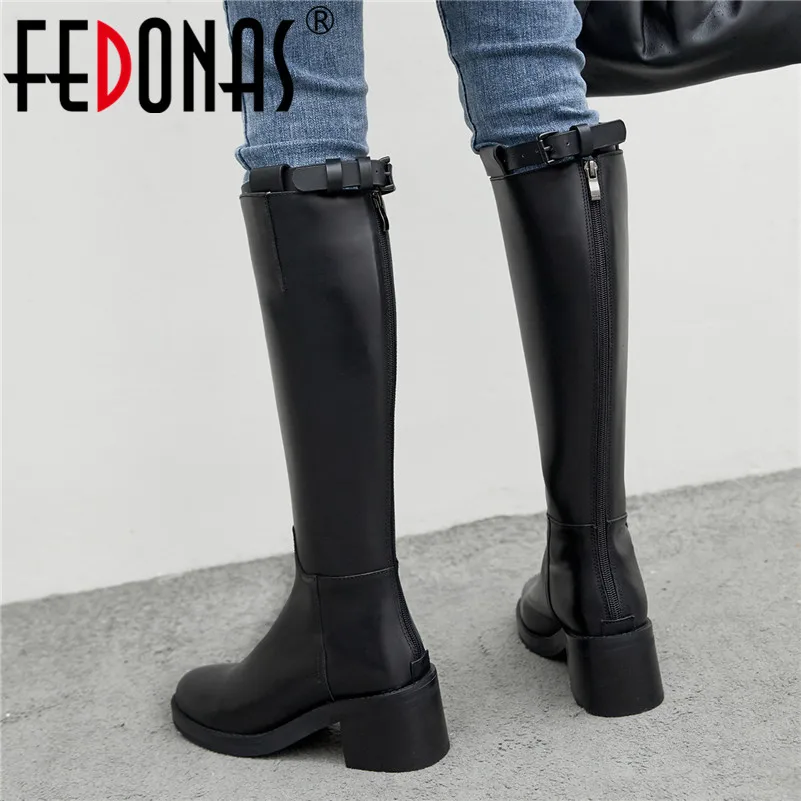 FEDONAS/осень-зима; Новинка; выразительные женские сапоги до колена на квадратном каблуке; классические сапоги для верховой езды из натуральной кожи; теплая женская обувь для вечеринок