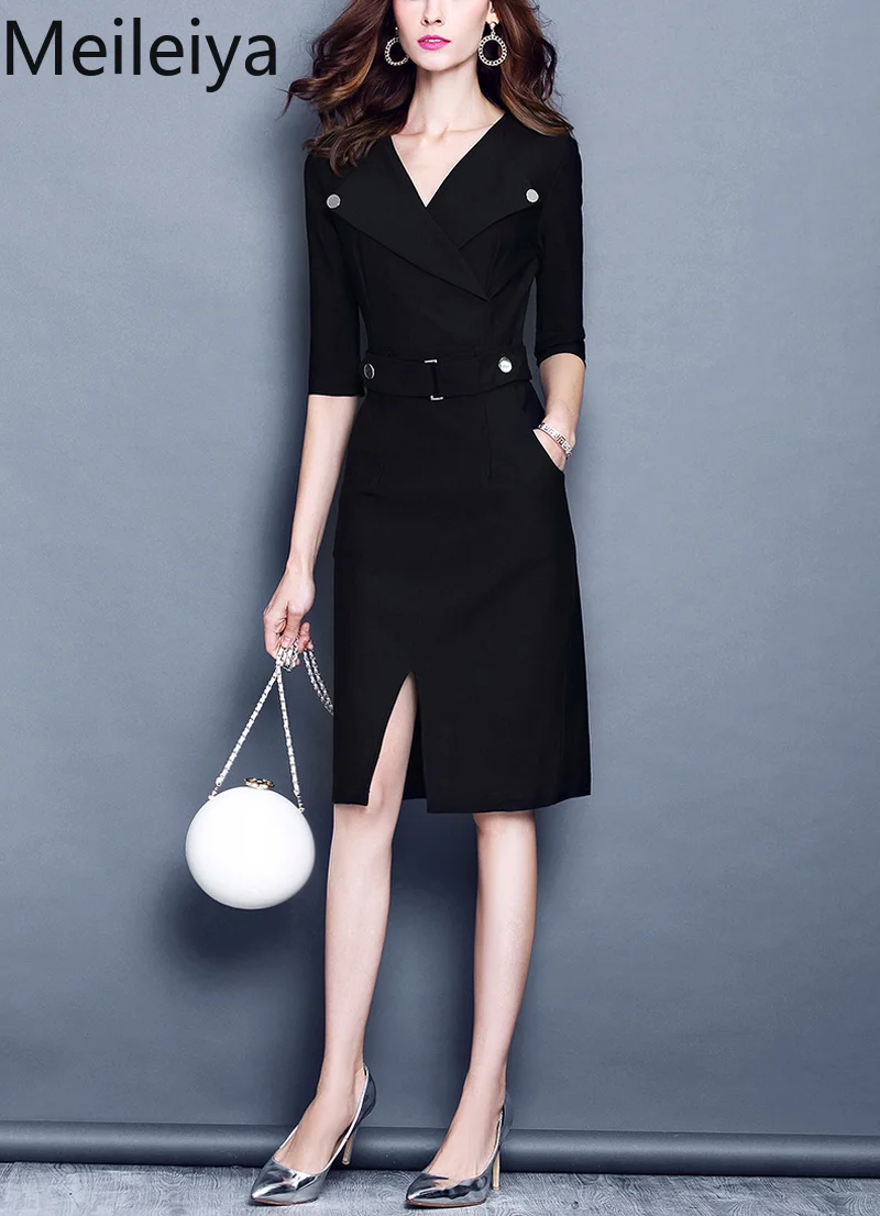 Женское облегающее платье трапециевидной формы с v-образным вырезом и