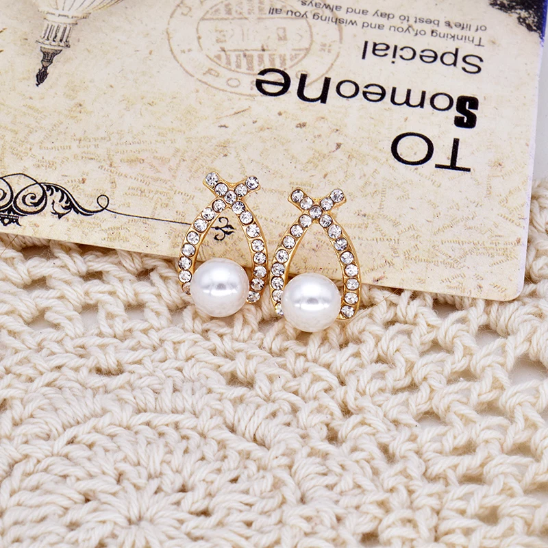 Женские серьги-гвоздики с жемчугом кристаллами | Украшения и аксессуары