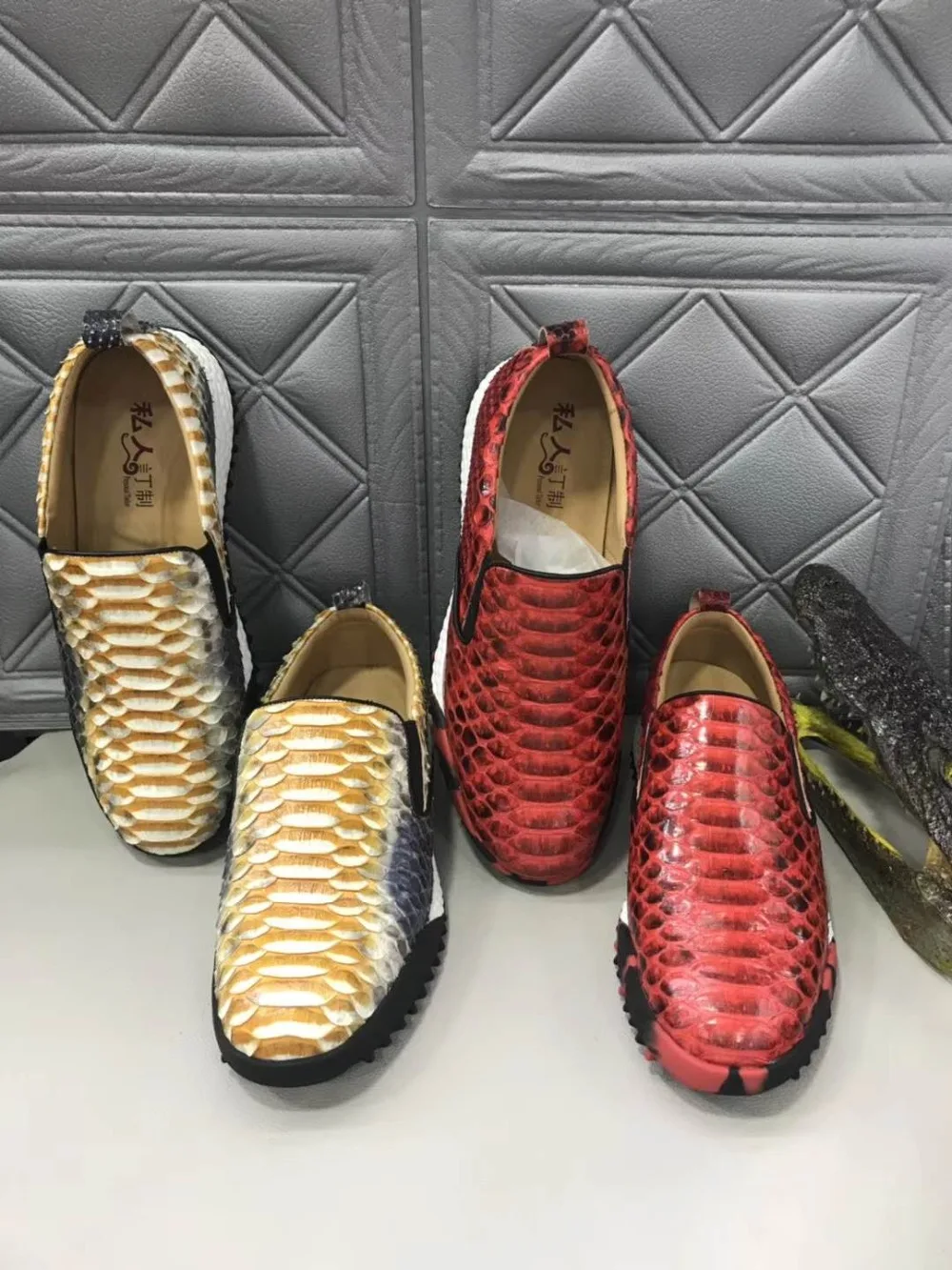 Billig Neu Top Qualität Aus Echtem Python Haut Männer Schuh Fashin Freizeit Flache Schuh Starke Feste Faden Schuh Basis Rot Gelb Orange Farben