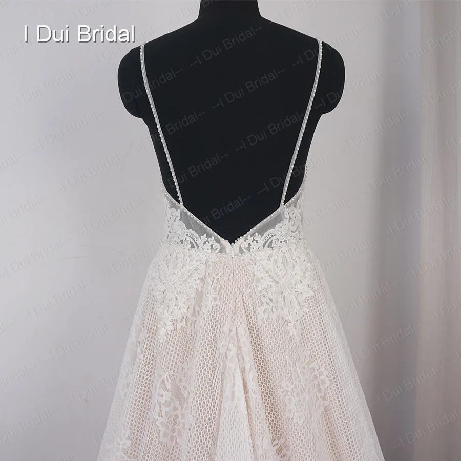 Свадебные платья на бретельках ТРАПЕЦИЕВИДНОЕ кружевное платье с аппликацией из