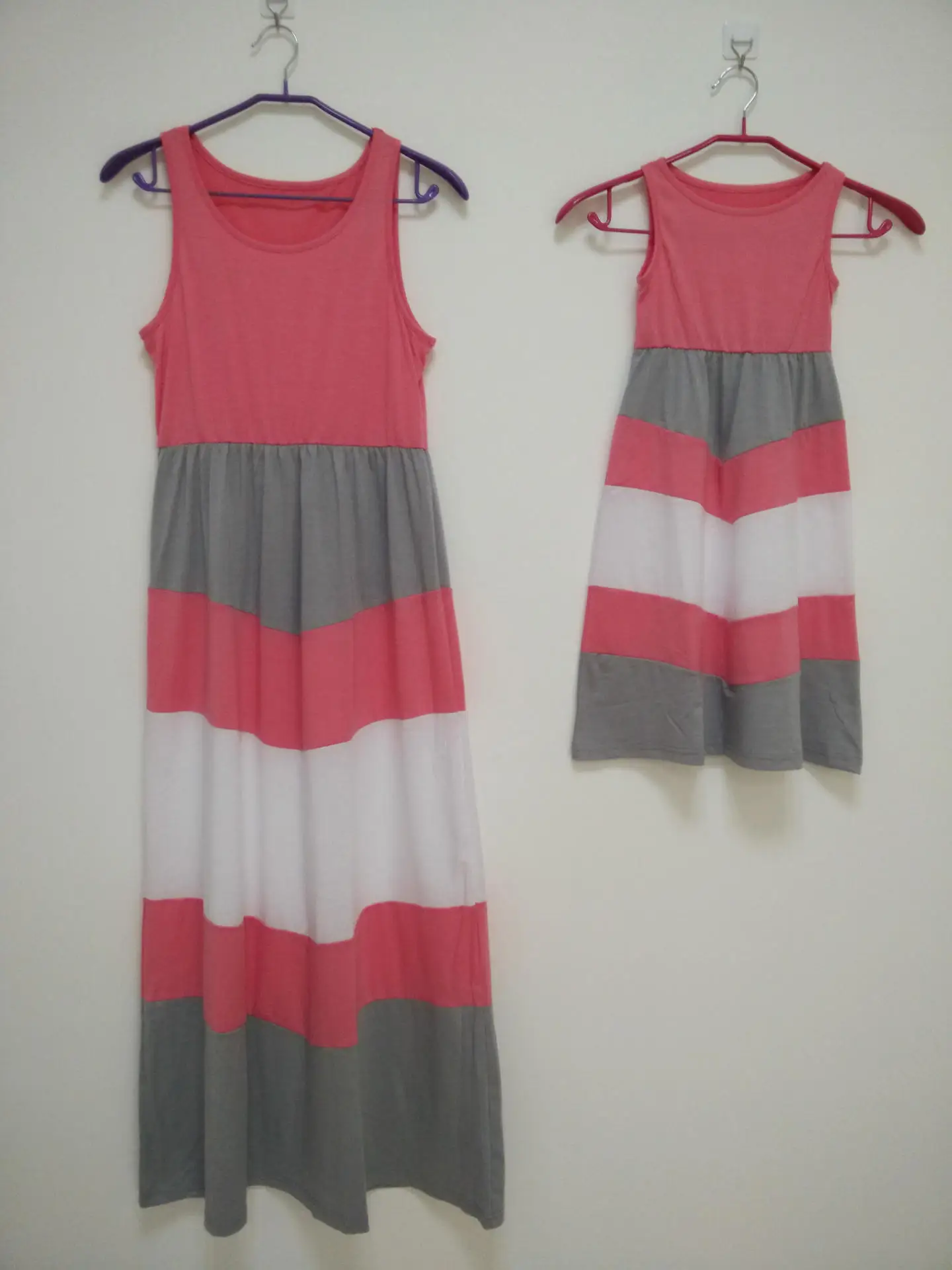 Наряды для мамы и дочки одинаковые наряды всей семьи одежда вечернее платье