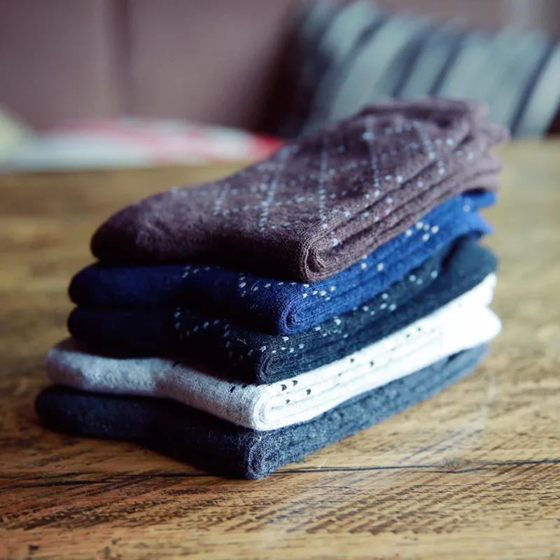 10 Пар/лот Осенью и зимой мужчины носки классический пунктирной line решетки алмаза