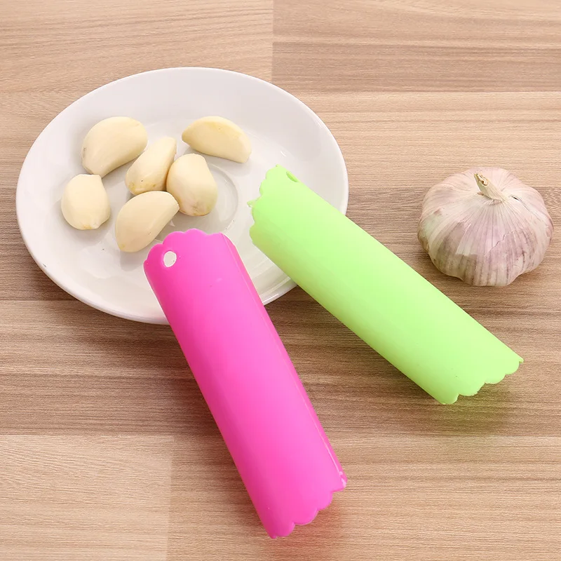 

Convenient Kitchen Gadgets Silicone Garlic Peeler Vegetable Garlic Cleaning Peeling Tube Easy To Use Garlic Peeler