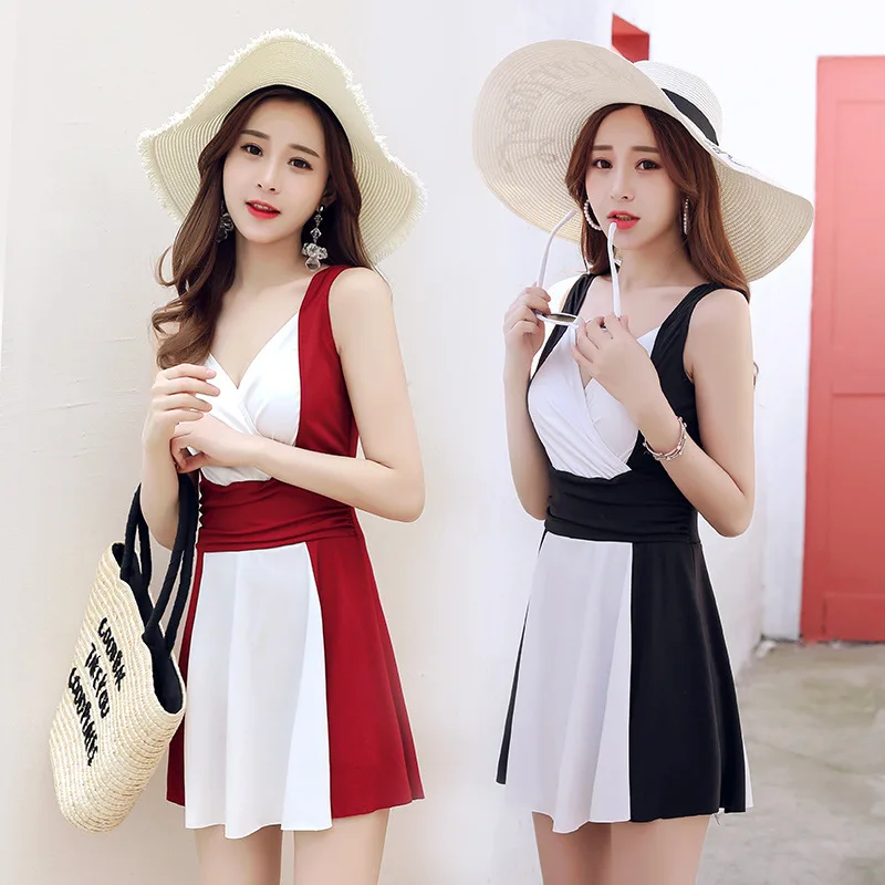 Купальник с плоской юбкой большого размера консервативная маленькая грудь