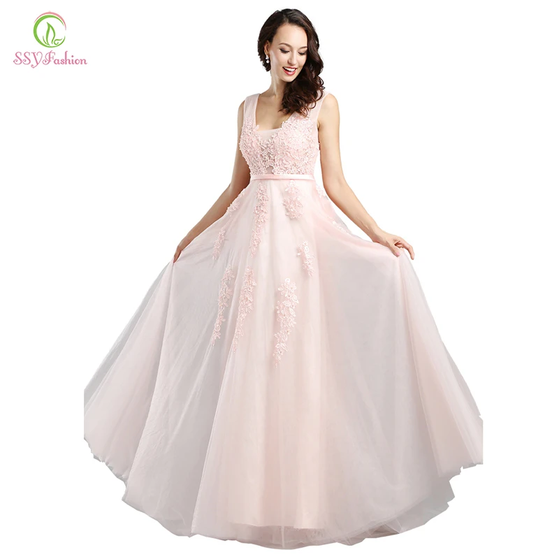 Женское длинное вечернее платье SSYFashion кружевное с аппликацией и V-образным