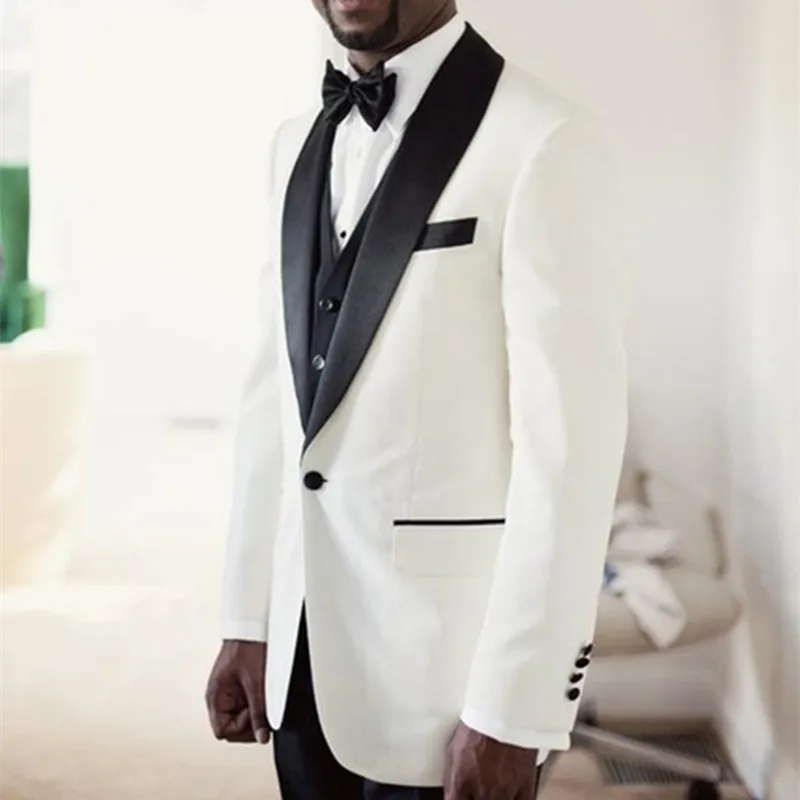 Bespoke Mens Suits Slim Fit Peaked Lapel Men Tuxedos Wedding Suits 2017 Groomsmen Suit Men 3 Piece Suits (Jacket+Pants+Vest)