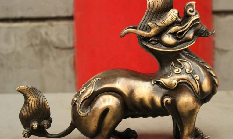 Фольклорная китайская медная статуя единорога чудовища льва PiXiu | Статуи и