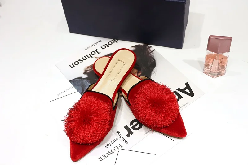 Женские шлепанцы с острым носком без застежки на плоской подошве повседневные