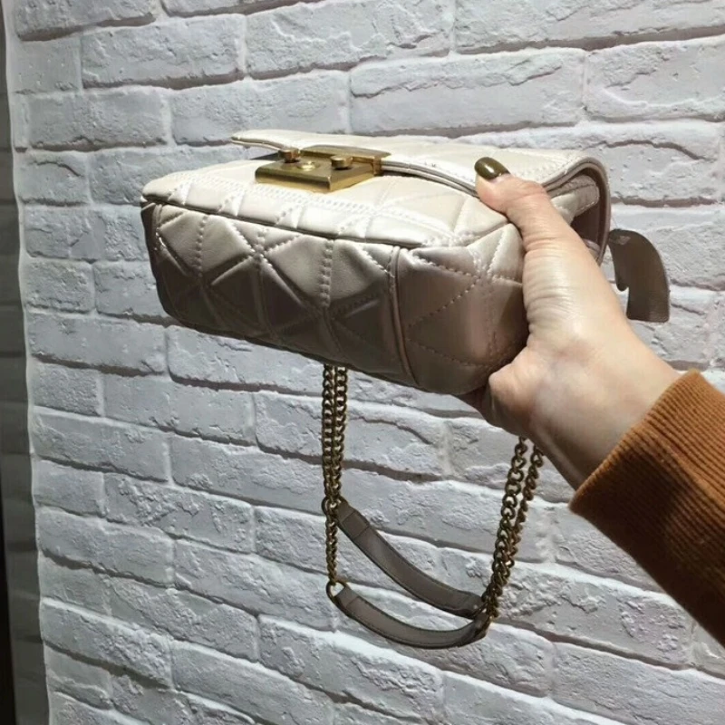 Женские сумки на цепочке с ромбовидной решеткой, новинка, роскошные дизайнерские сумки через плечо из овчины, вечерние, свадебные, офисные, маленькие сумки с клапаном