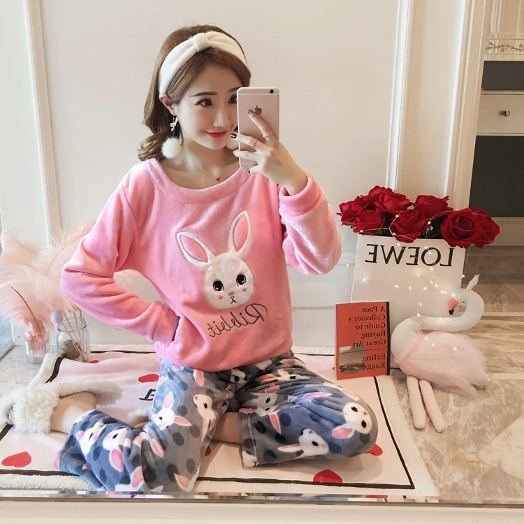 Коралловые бархатные зимние женские пижамные комплекты, Женские Фланелевые комплекты с круглым вырезом и милым рисунком из мультфильма, цвета: верблюд, белый, с буквенным принтом, для дома, зимний теплый костюм