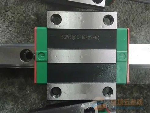 

100% genuine HIWIN linear guide HGR25-300MM block for Taiwan