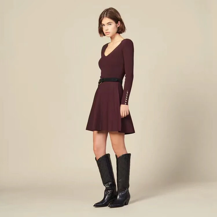 autumn and winter new V neck short-sleeved pearl buckle women Claret knitted dress