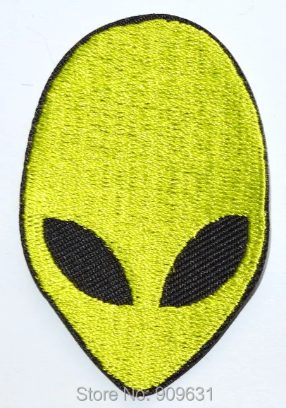 

30x Green Alien Head Universe Space ET ufo area 51 flying saucer Embroidered Sew On Iron On Patch Badge Bags Fabric Applique