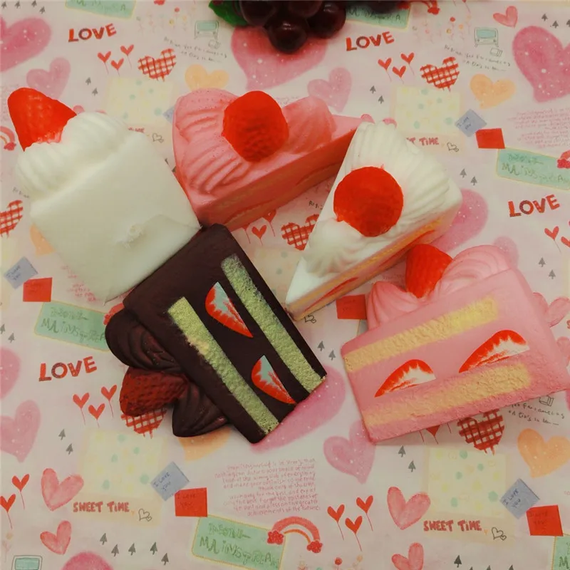 Детская игрушка сжимающая клубника на лямках для пирожных крем-парфюм медленно