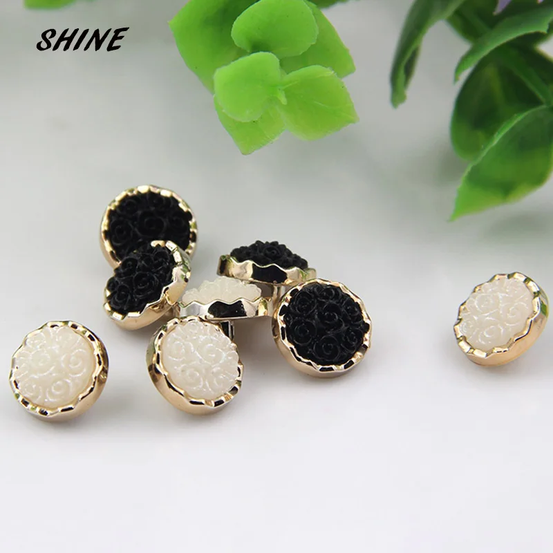 30 шт. Пластик для пришивания пуговиц Скрапбукинг черного цвета с круглым носком \