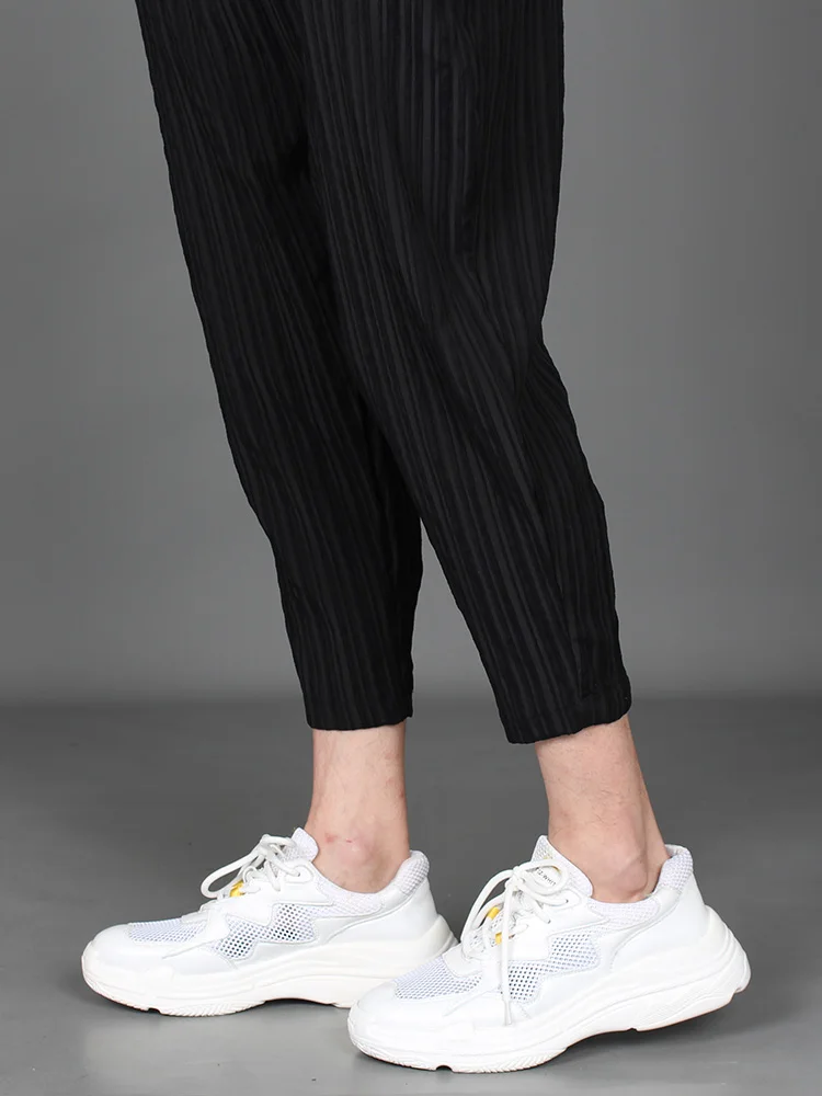 

M-XXL!! 2019 new men's striped nine pants summer craft wrinkle linen Korean version of the slim feet pants casual pants.