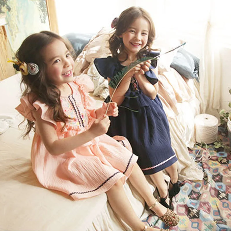 Hurave/лето 2019 г. Новинка платье для девочек с вышивкой и рукавами-крылышками одежда