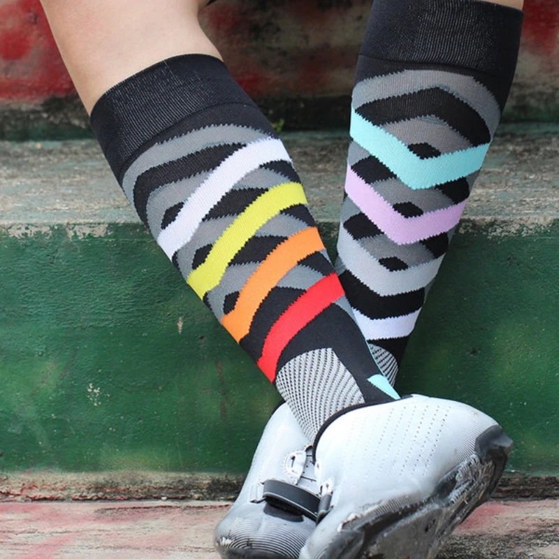 

Mountainpeak Professional Sports Socks Cycling Socks In Stockings for Men and Women Marathon Running Cycling Basketball Socks