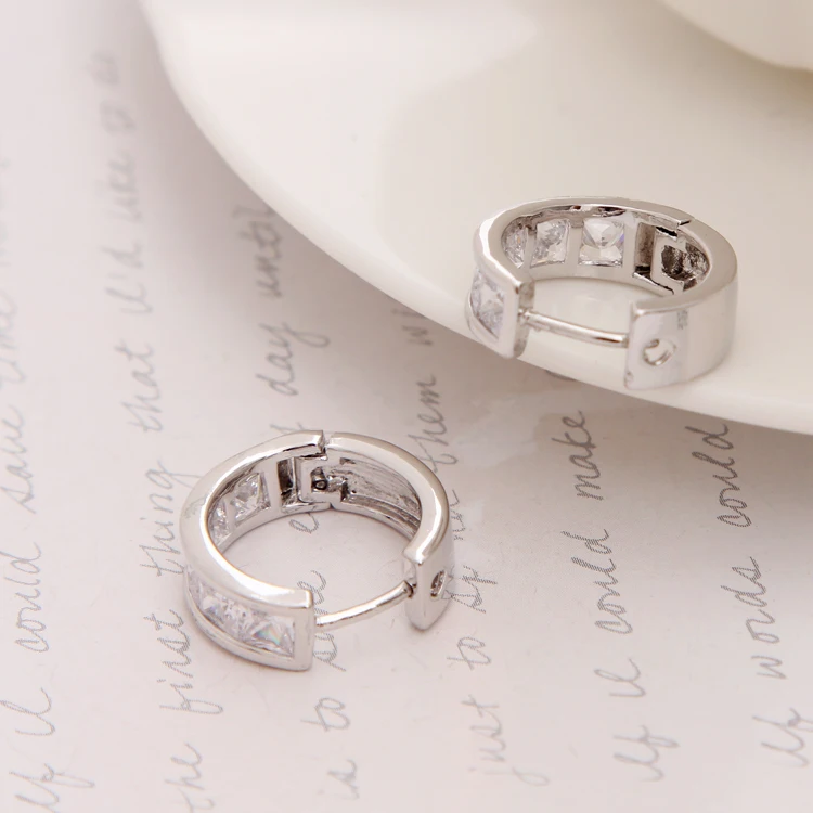 Роскошные маленькие круглые Австрийские Прозрачные Серьги CZ для женщин модные