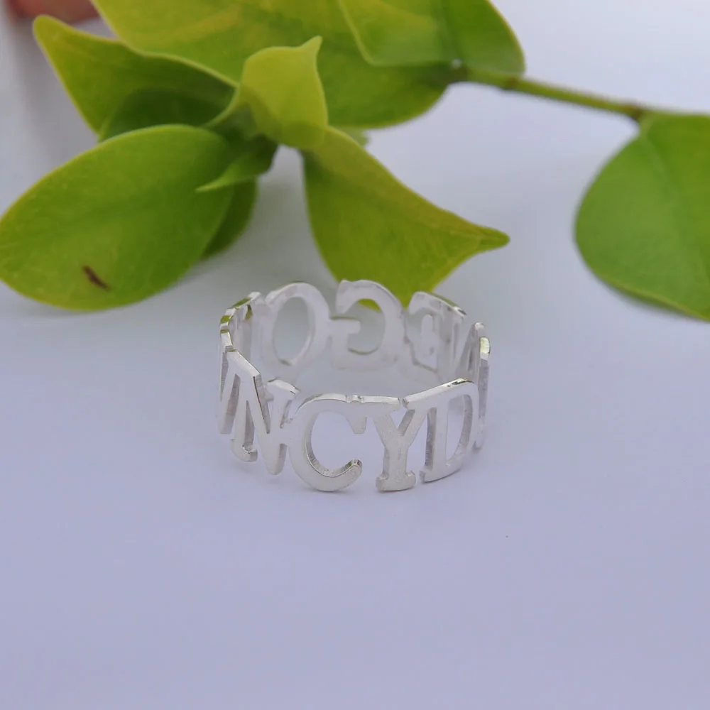 Обычай имя кольцо широкий диапазон персонализированные все заглавные буквы