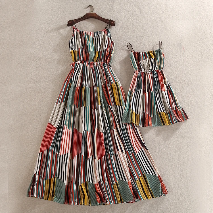 Платье для мамы и дочки 2018 г. Летняя пляжная одежда девочек богемный стиль с