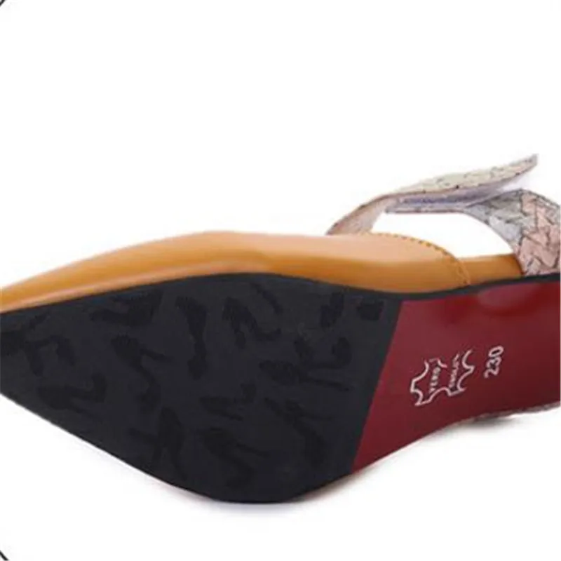 Шлепанцы ярких цветов Новинка лета 2019 года вьетнамки на высоком каблуке с острым