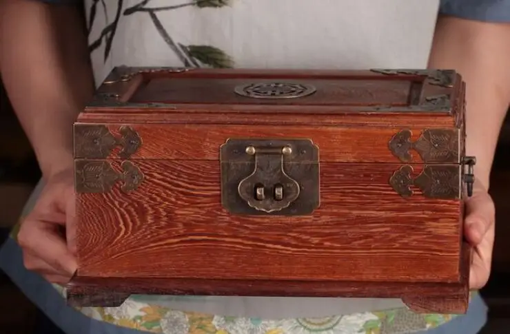 Античный из красного дерева с замком коробки ювелирных изделий куриные крылышки