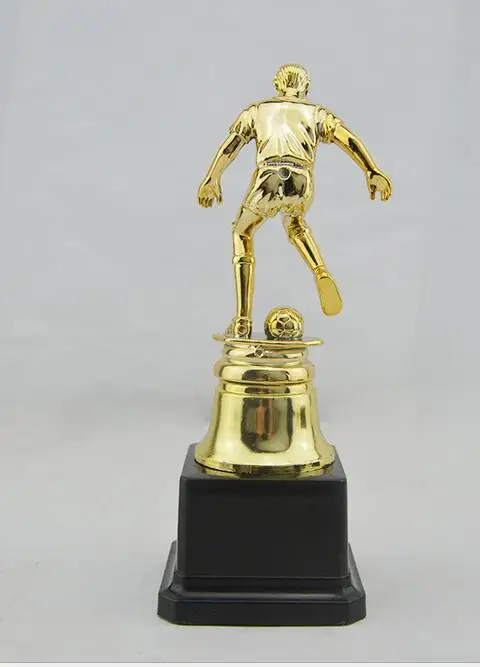 Поставка трофея для мероприятия пластиковый Кубок по футболу креативный