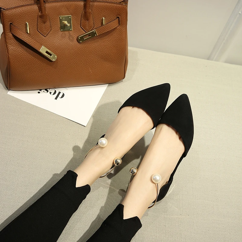 Элегантная удобная женская обувь на плоской подошве сандалии коллекция 2017 года