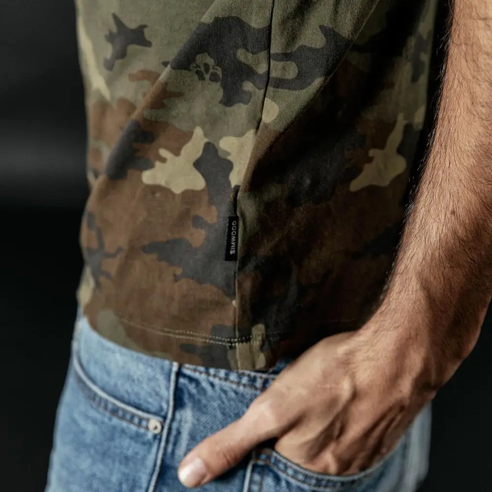 Мужская футболка SIMWOOD камуфляжная в стиле милитари с принтом виде черепов