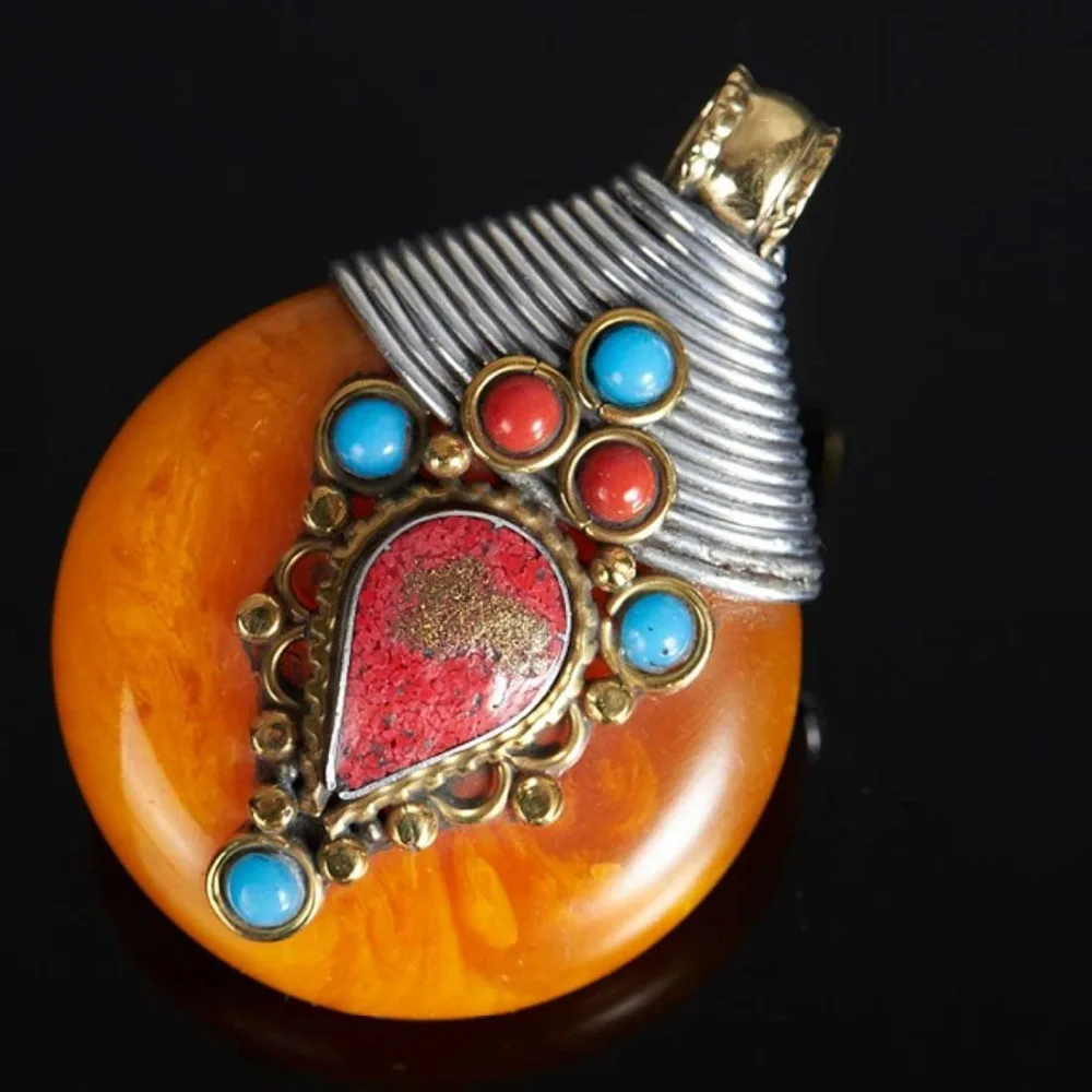 

free shipping Nepalese handmade ornaments auspicious peace Silver Turquoises Pendant beeswax Amulet Pendant