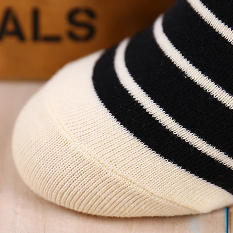

2018 New Arrival Cotton Stripe Sock 1Pair socks men And Boys Exquesite Free Size Comfortable Elasticity Korean 5 Colors